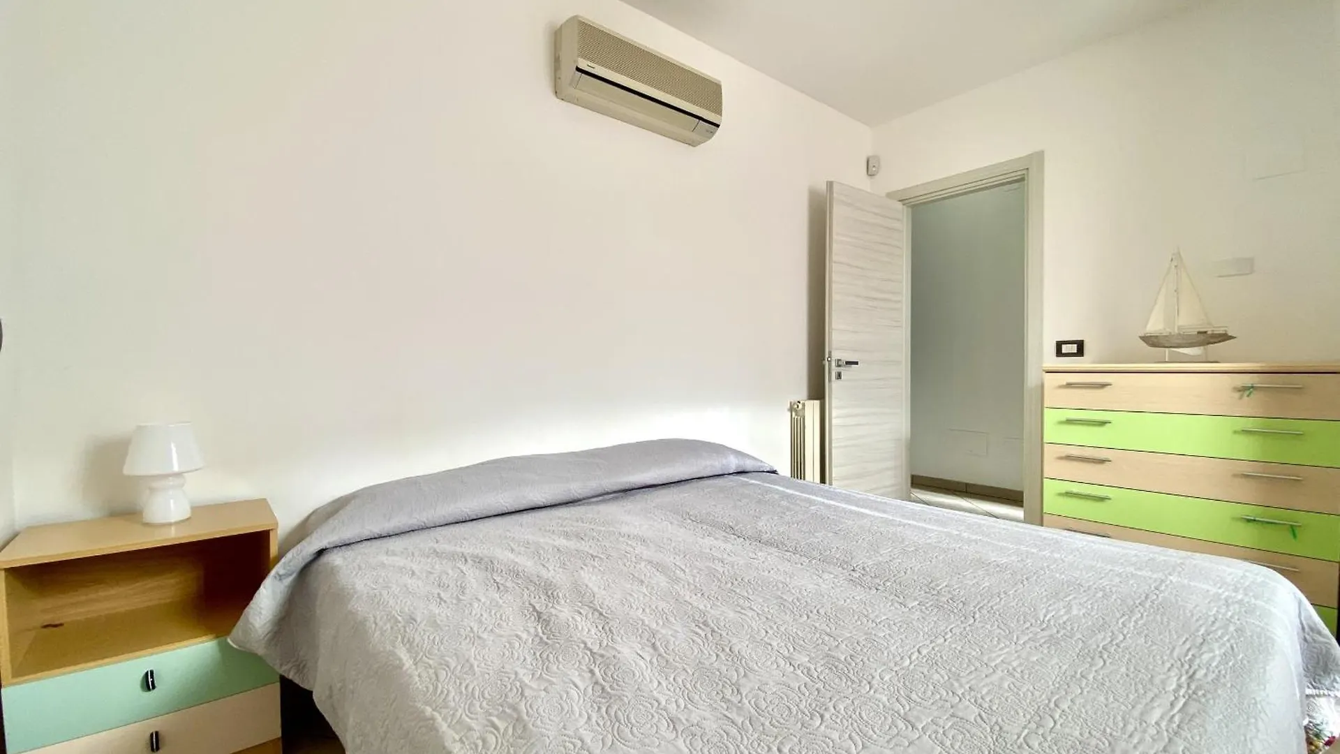 Oasi Delle Nereidi Villa Alcamo 0*,  Italy